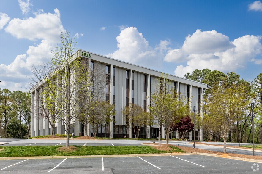 More Photos Of 2835 Brandywine Rd, Atlanta Unknown For Lease