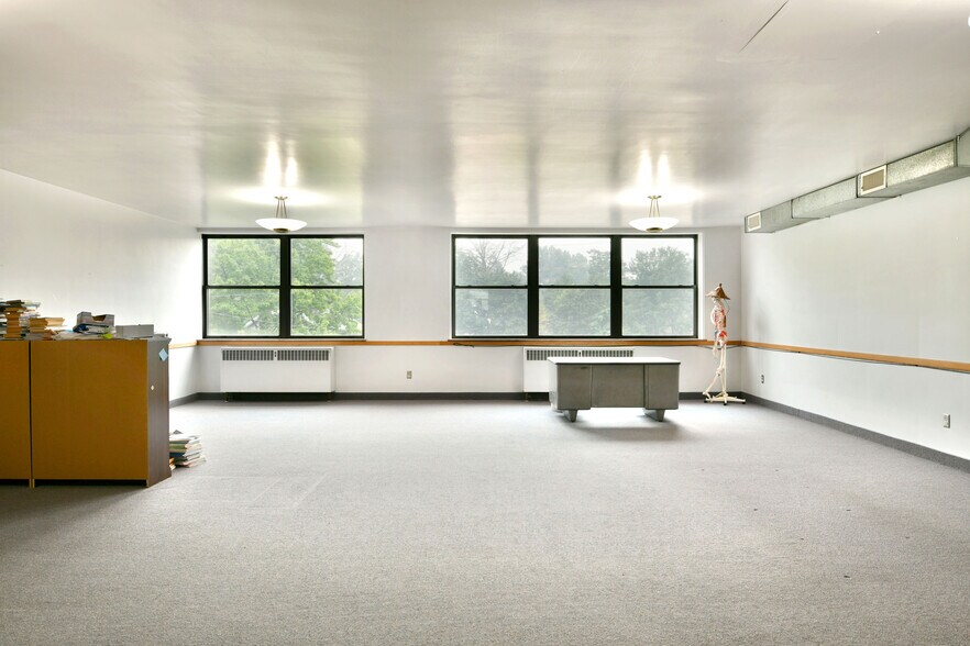 More Photos Of 175 B Laird Ave, Warren Schools For Sale
