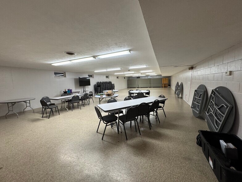 More Photos Of 2100 S 51st St, Omaha Religious Facility For Sale