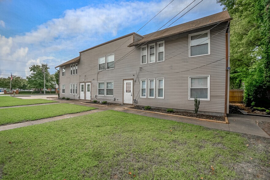 471 Fort Worth Ave, Norfolk, VA 23505 Apartments For Sale