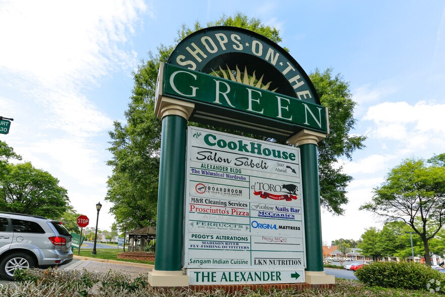 More Photos Of 20936 Torrence Chapel Rd, Cornelius Restaurant For Sale