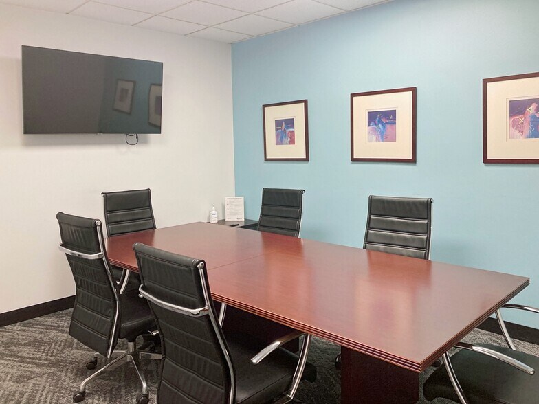 More Photos Of 2202 N Westshore Blvd, Tampa Coworking Space