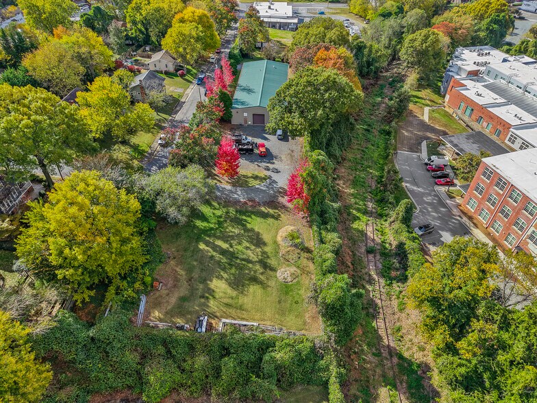 More Photos Of 811 W 8th St, Winston-Salem Warehouse For Sale