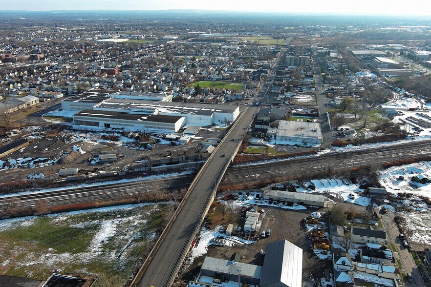 More Photos Of 1625 Broadway St, Buffalo General Retail For Sale