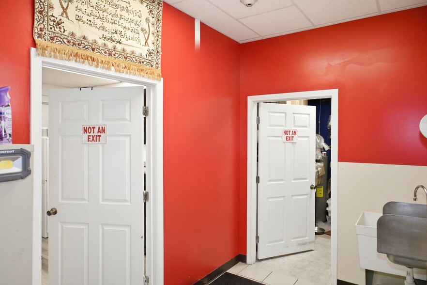 More Photos Of 53 Providence St, West Warwick Restaurant For Sale
