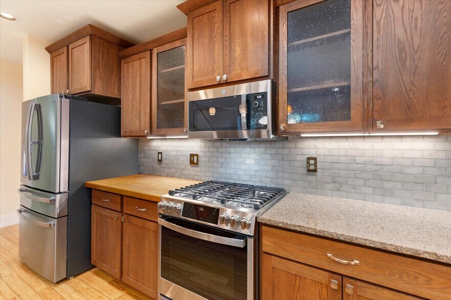 More Photos Of 902 S Main St, Buena Vista Storefront Retail Residential For Sale