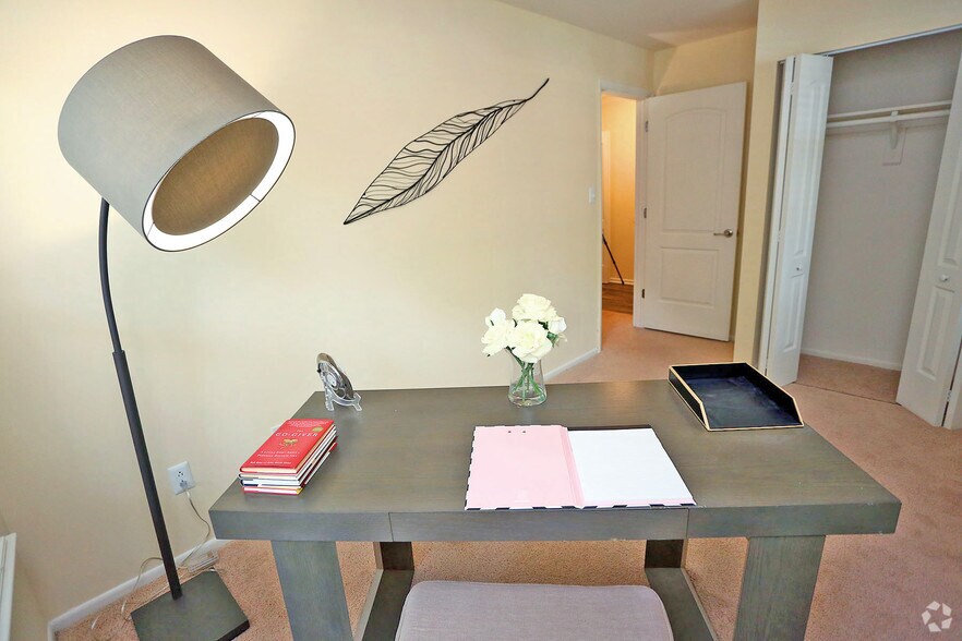 More Photos Of 3001 Reflections Way, Virginia Beach Apartments For Sale