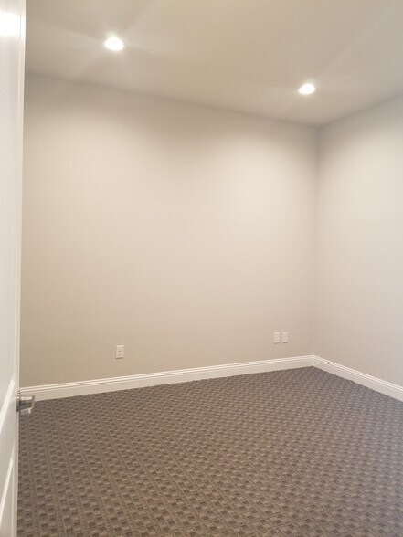 More Photos Of 28 Prestige Cir, Allen Office For Sale