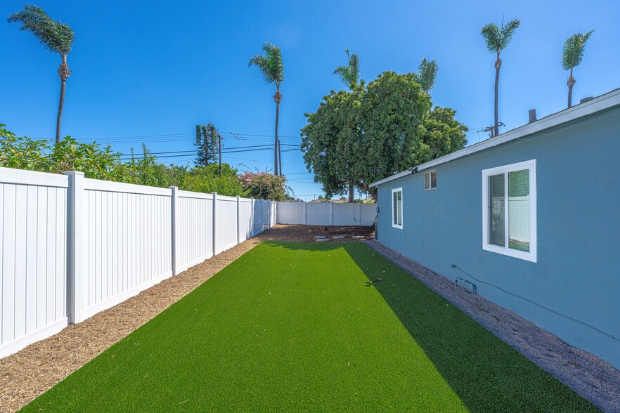 More Photos Of 4301 W Lilac Ave, Santa Ana Multifamily For Sale