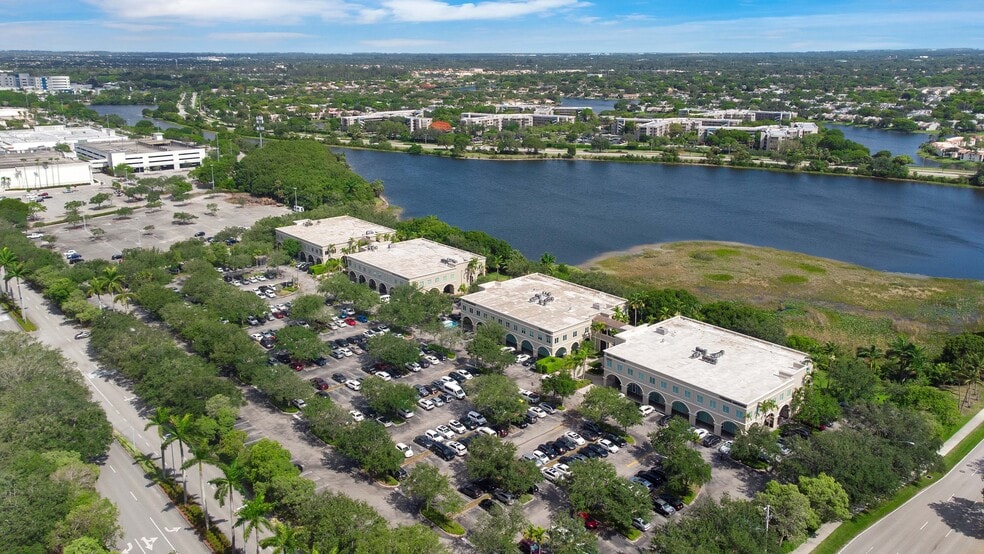 More Photos Of 400 N Hiatus Rd, Pembroke Pines Unknown For Lease