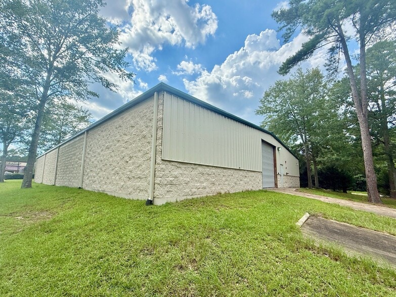 More Photos Of 1906 Ross Clark Cir, Dothan Warehouse For Sale