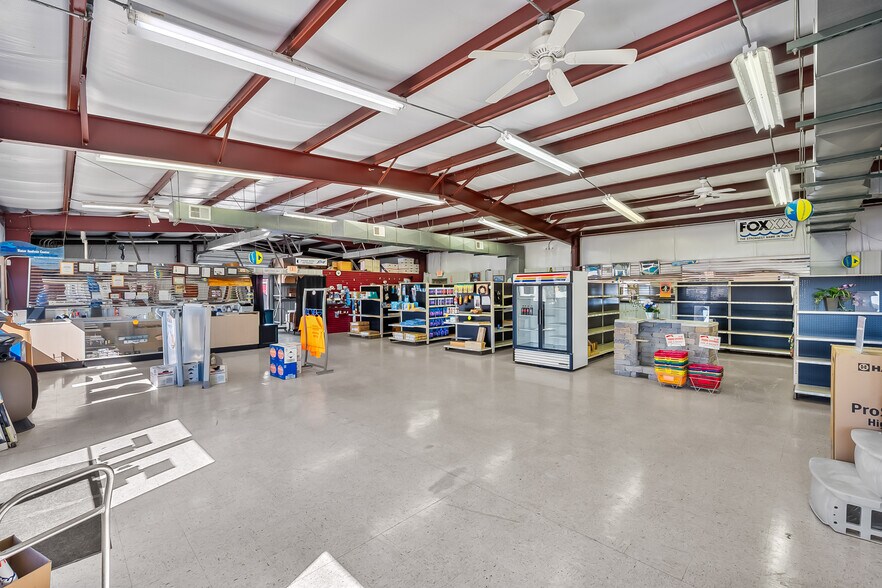 More Photos Of 1932 Bealer Dr, Marion General Retail For Sale