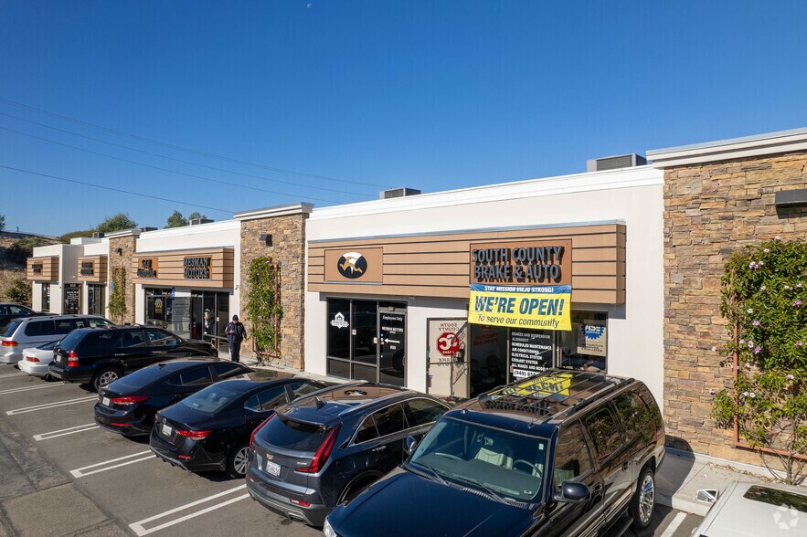 More Photos Of 24002 Via Fabricante, Mission Viejo Unknown For Lease