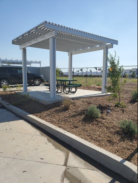 More Photos Of 61 Commerce Dr, Perris Manufacturing For Sale