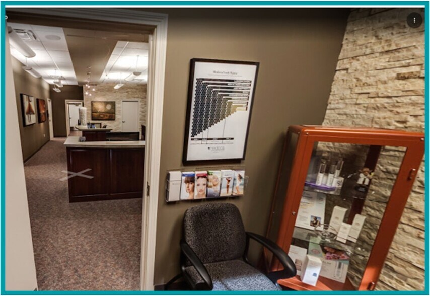 More Photos Of 6621-6627 Centerville Business Pky, Dayton Medical For Sale