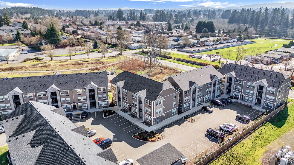 More Photos Of 421 NE 80th Ave, Hillsboro Apartments For Sale