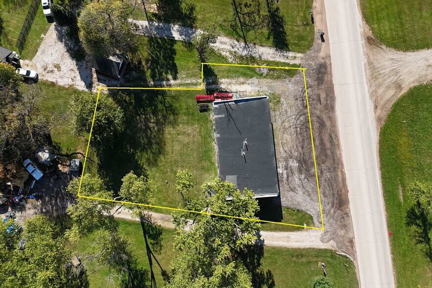 More Photos Of 10033 N Old State Road 67, Mooresville Flex For Sale