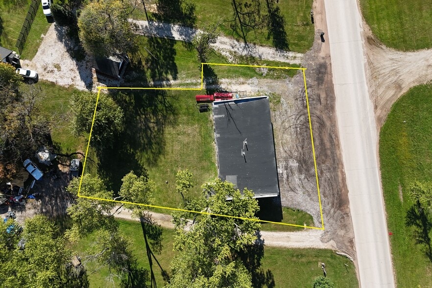 More Photos Of 10033 N Old State Road 67, Mooresville Flex For Sale