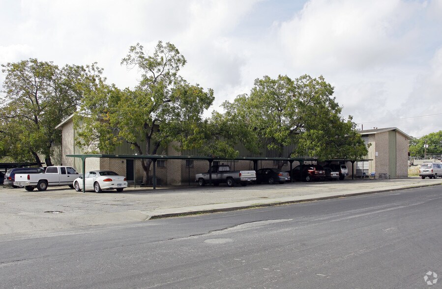 More Photos Of 2222 Vance Jackson Rd, San Antonio Apartments For Sale