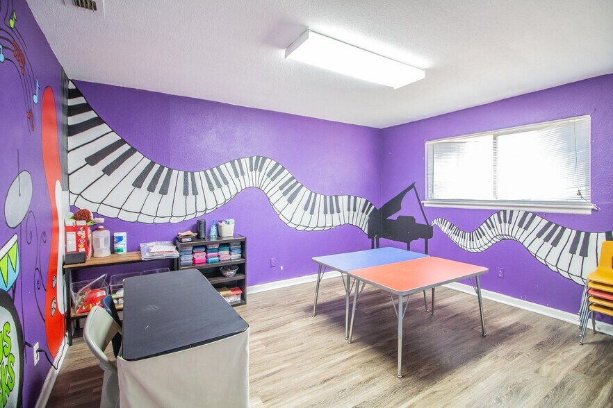 More Photos Of 1601 44th St, Lubbock Religious Facility For Sale