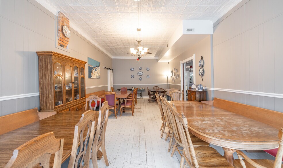 More Photos Of 305 S Alvarado Ave, Belle General Retail For Sale