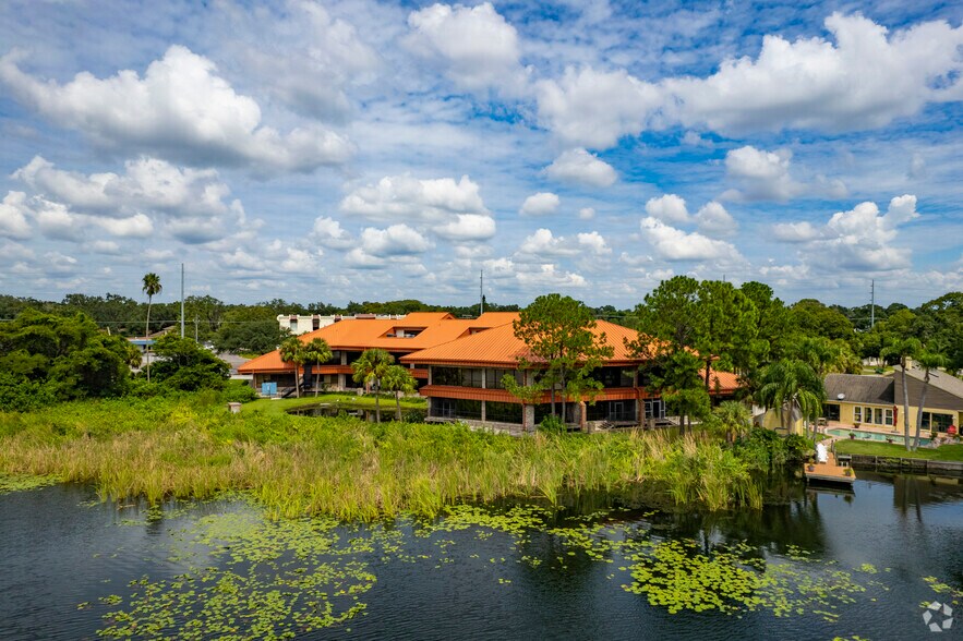More Photos Of 3102 W Waters Ave, Tampa Office For Lease