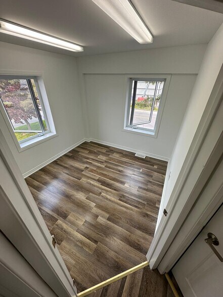 More Photos Of 42 Antares Dr, Ottawa Showroom For Lease