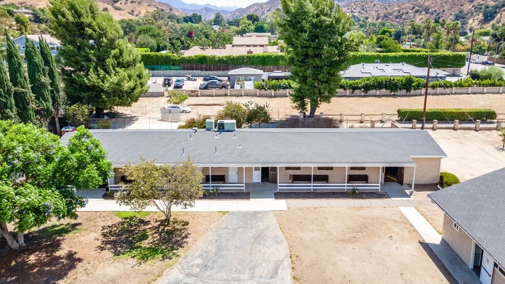 More Photos Of 10335 La Tuna Canyon Rd, Sun Valley Schools For Sale