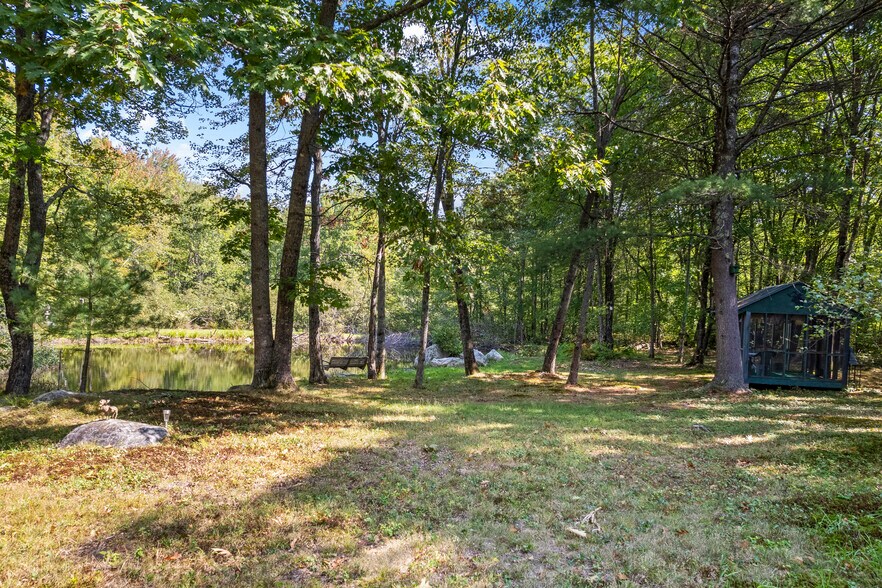 More Photos Of 41 Hobbs Rd, West Newfield Specialty For Sale