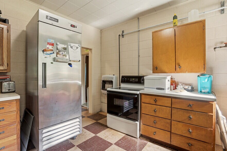 More Photos Of 5848 Griggs Rd, Caseville Specialty For Sale
