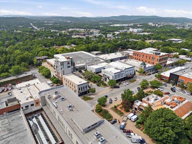 More Photos Of 21 W Mountain St, Fayetteville Storefront Retail Office For Lease