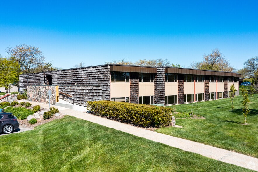 More Photos Of 2008 Hogback Rd, Ann Arbor Unknown For Lease