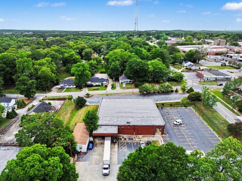 More Photos Of 8493 Campbellton St, Douglasville Office For Sale