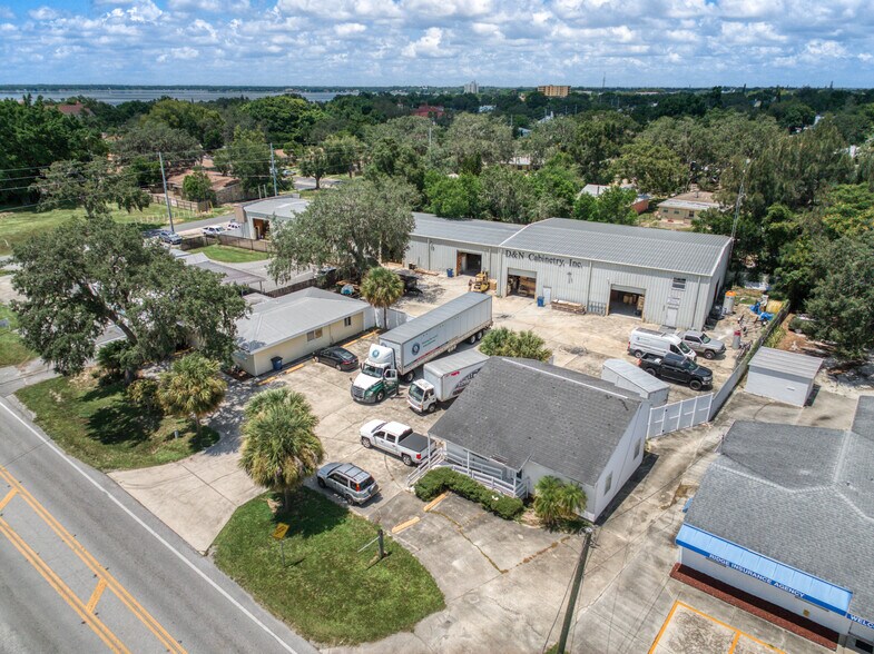 More Photos Of 2914 Kenilworth Blvd, Sebring Industrial For Sale
