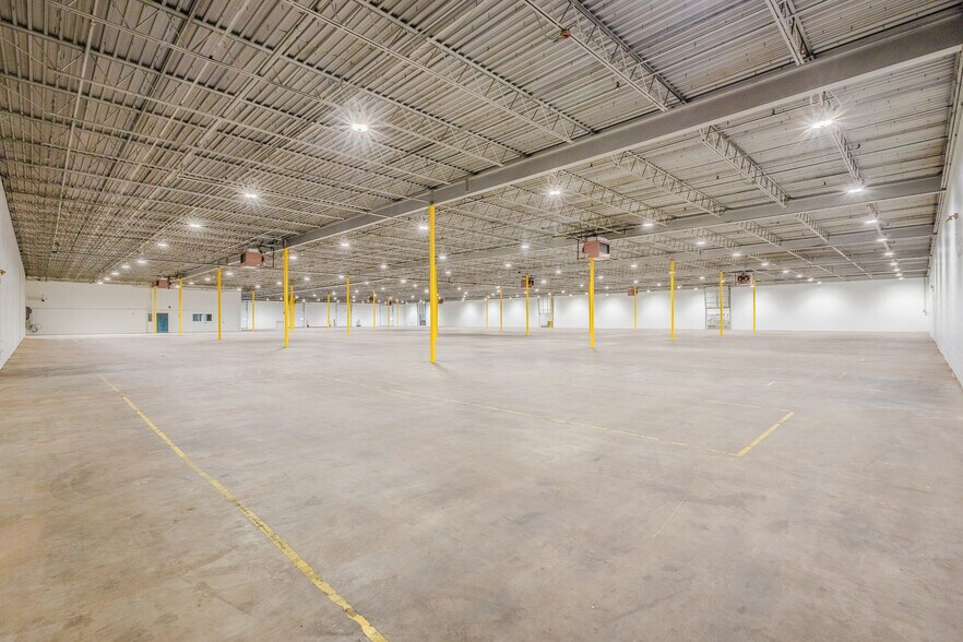 More Photos Of 54 Industrial Way, Wilmington Manufacturing For Lease