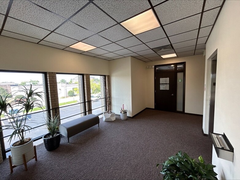 More Photos Of 9301 Calumet Ave, Munster Office Residential For Lease