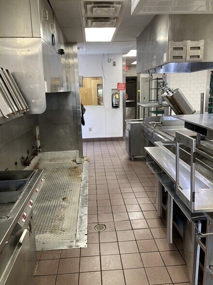 More Photos Of 3400 Sugarloaf Pky, Lawrenceville Fast Food For Sale