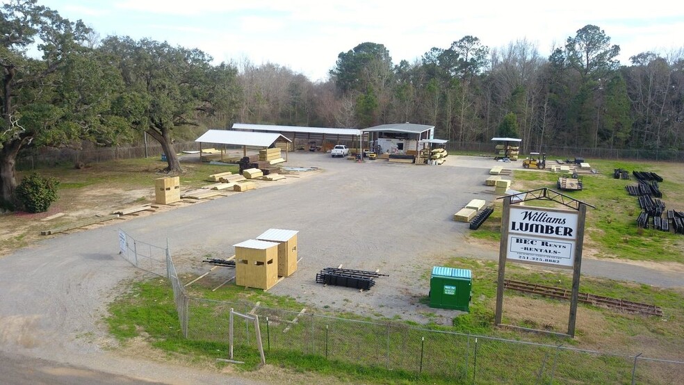 Primary Photo Of 711 Railroad st, Bay Minette Contractor Storage Yard For Sale