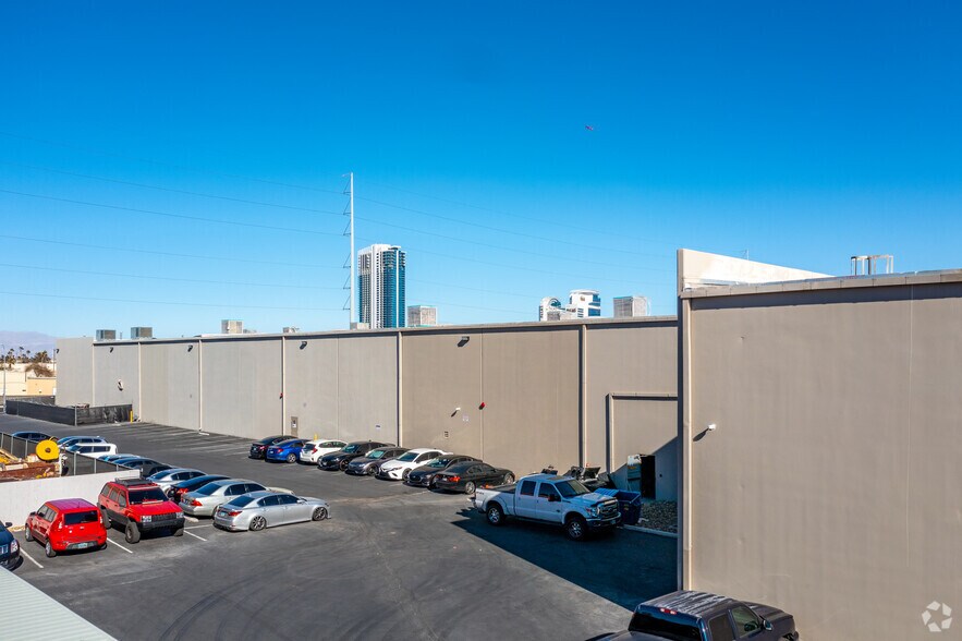 More Photos Of 4545 Cameron St, Las Vegas Warehouse For Lease