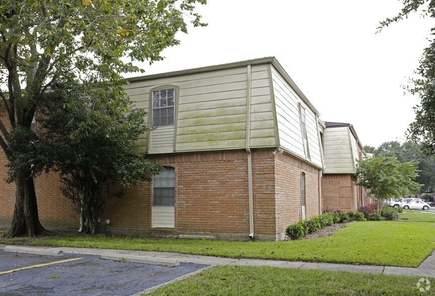More Photos Of 1901 Lafayette St, Gretna Apartments For Sale
