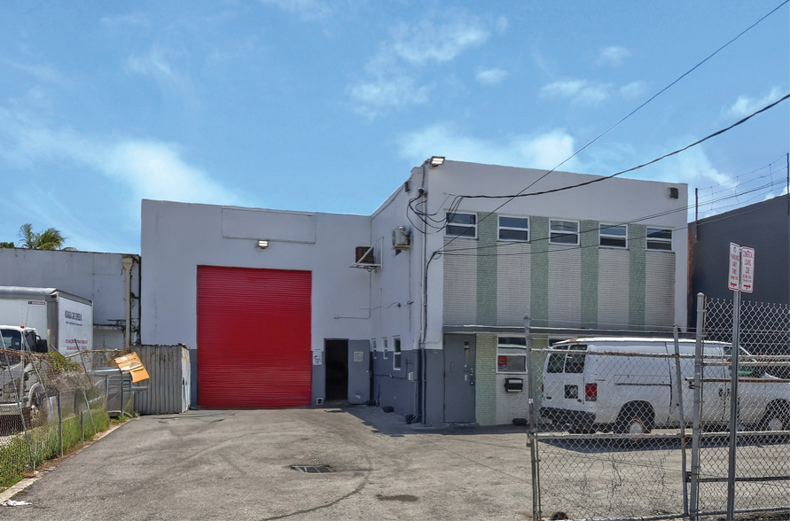 More Photos Of 1882 NW 22nd St, Miami Service For Lease