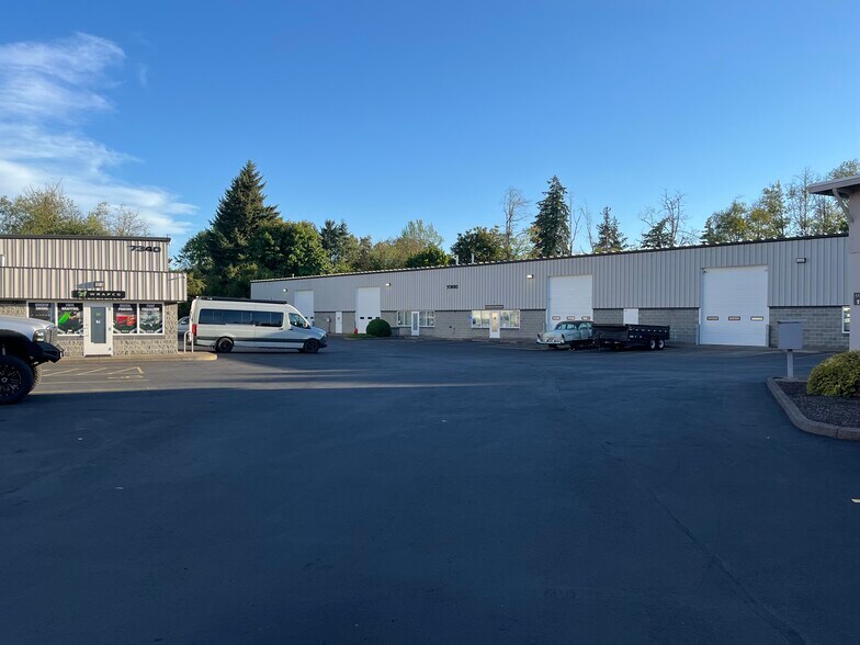 More Photos Of 7360 SW Bonita Rd, Tigard Warehouse For Lease
