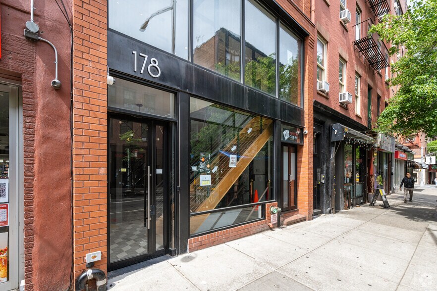 More Photos Of 178 Bleecker St, New York Apartments For Lease