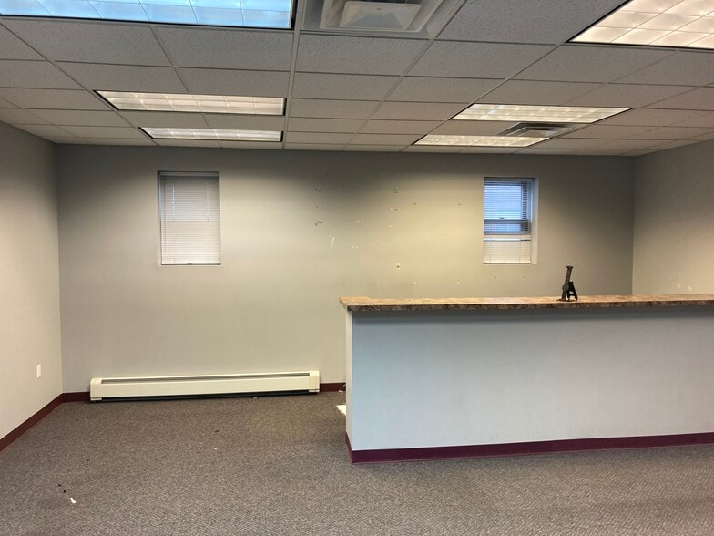 More Photos Of 831 E 2nd St, Duluth Office For Sale