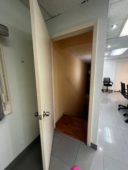 More Photos Of 3100 NW 72nd Ave, Miami Warehouse For Lease