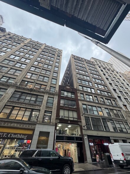 More Photos Of 41 W 36th St, New York Land For Sale