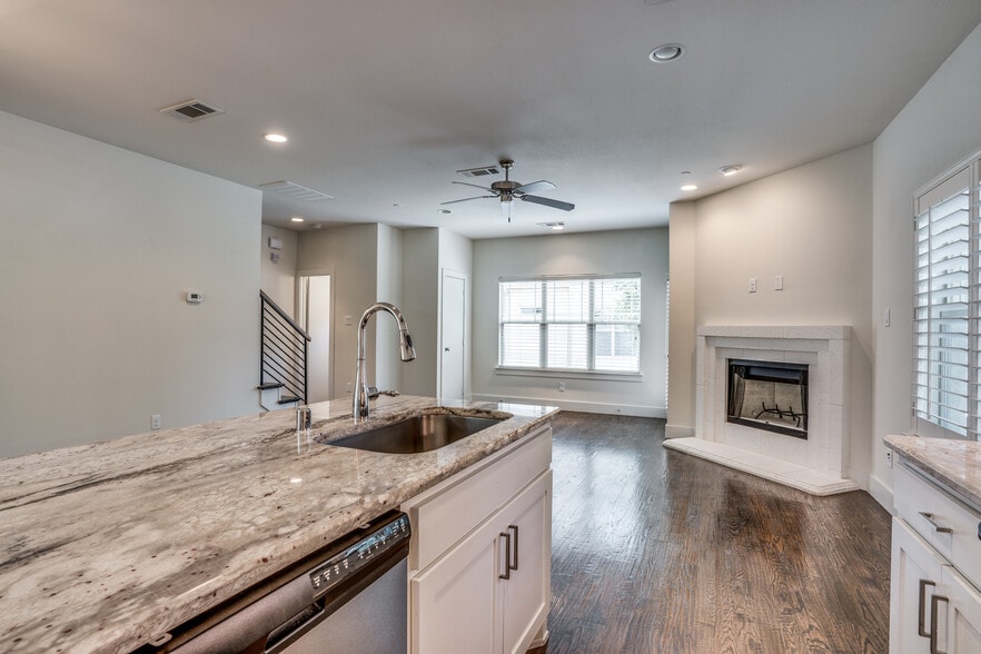 More Photos Of 6140 Oram St, Dallas Apartments For Sale