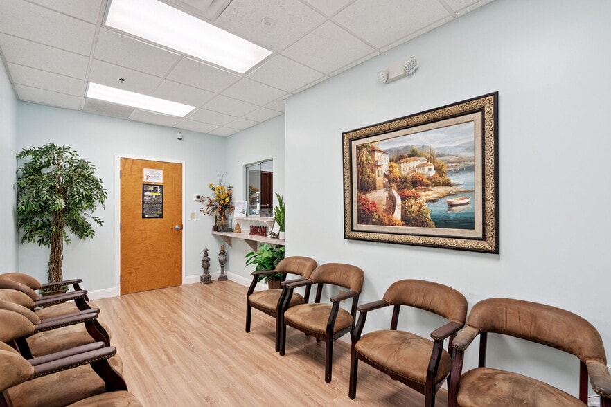 More Photos Of 7560 Red Bug Lake Rd, Oviedo Medical For Sale