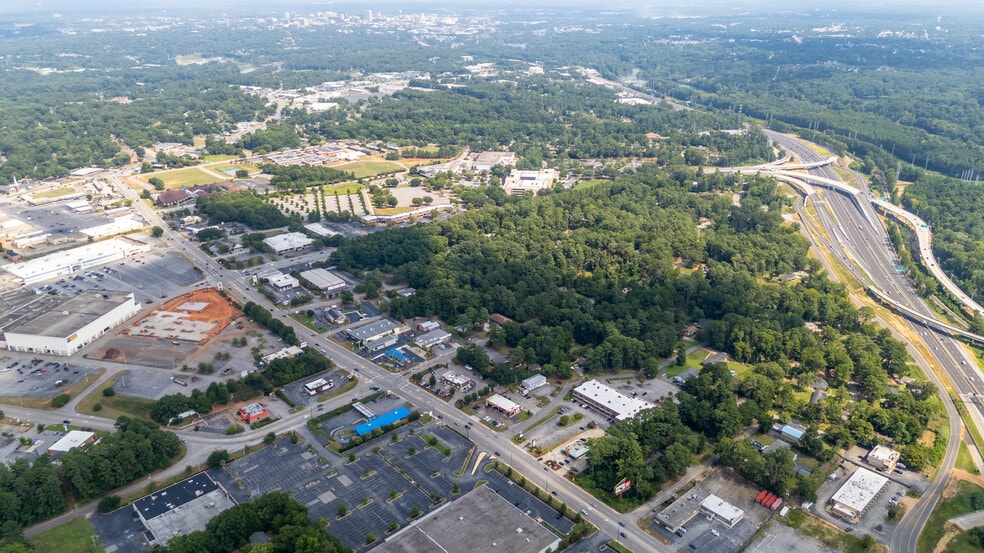 More Photos Of 123 Lawand Dr, Columbia Office Residential For Sale