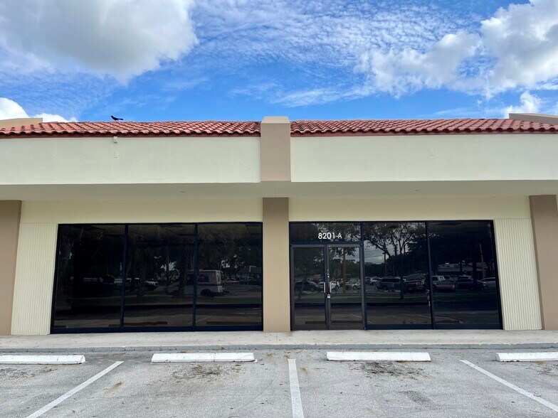 More Photos Of 8201 Pine Island, Tamarac Storefront Retail Office For Lease